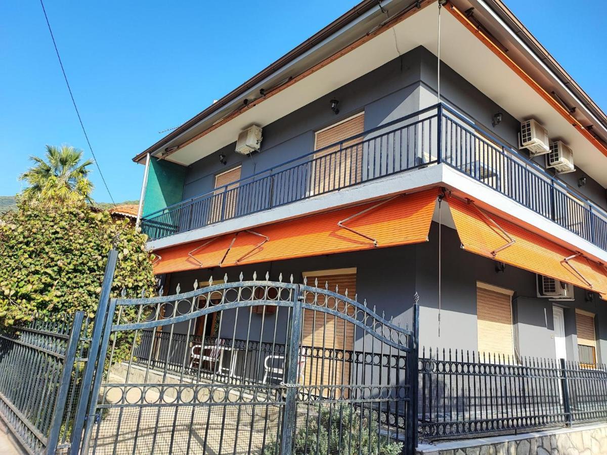 Cosy House Stratoni Chalkidiki 300M From Beach ภายนอก รูปภาพ